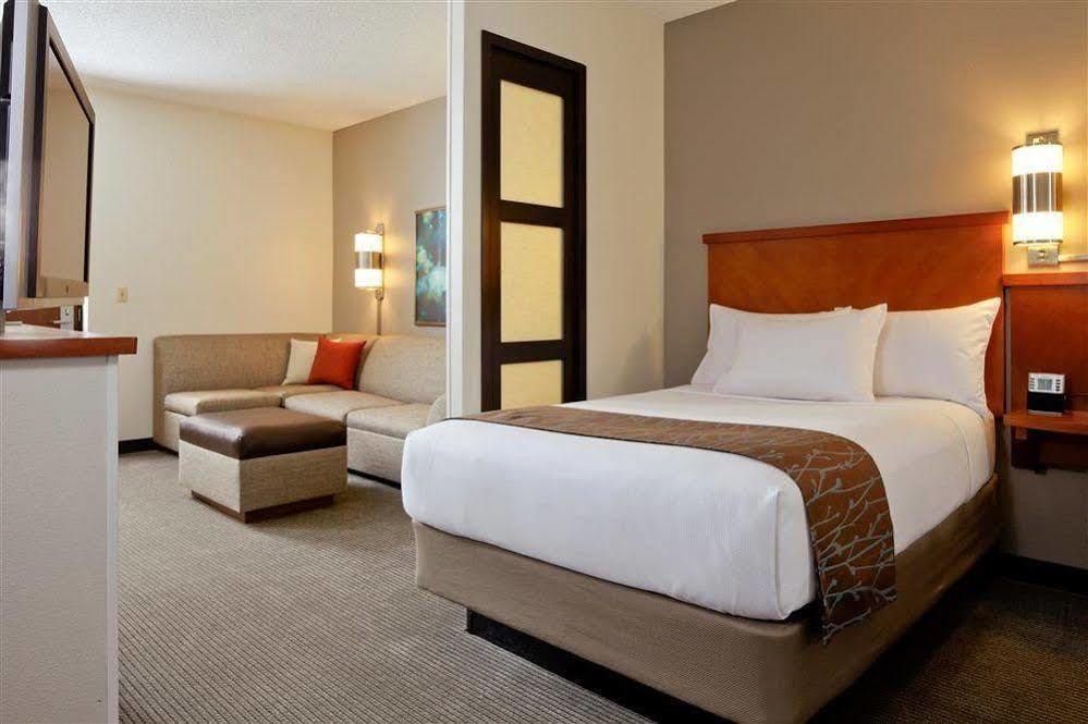 Hyatt Place Atlanta Alpharetta North Point Mall מראה חיצוני תמונה